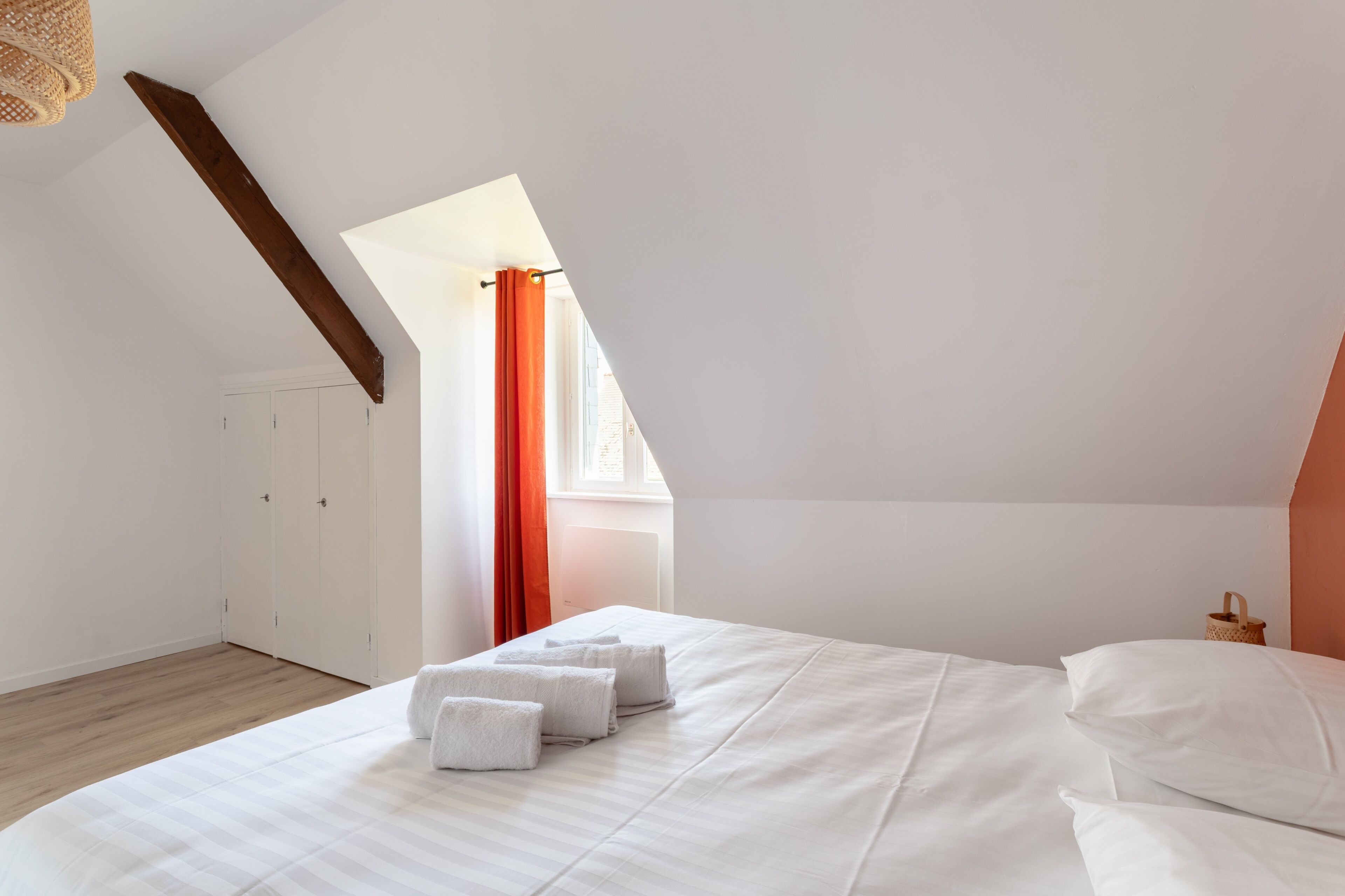 Wifi gratis y ropa de cama 