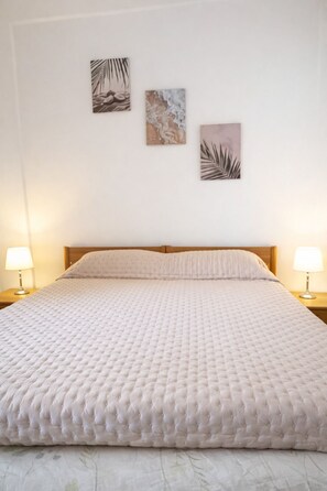 1 Schlafzimmer, Bügeleisen/Bügelbrett, Reisekinderbett, kostenloses WLAN