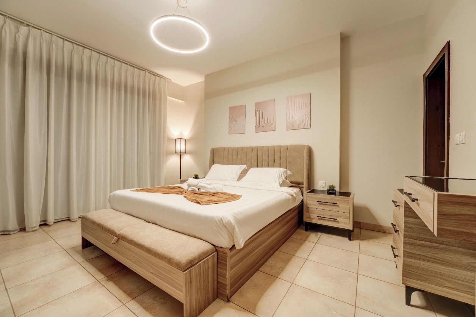Luxury Apartment, Balcony, Mountain View | Free WiFi