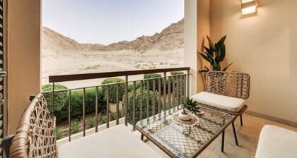 Raha Elite Suites and Villas for Family Only