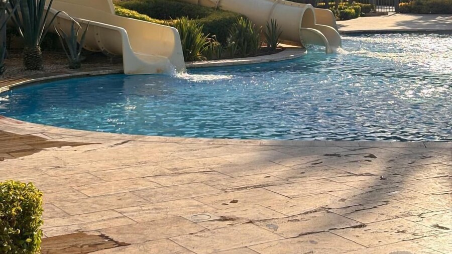 Raha Elite Suites and Villas for Family Only