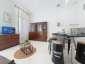Interior - URBAN 94 - T2 Elegance, Art of Living in the Historic Heart of Fréjus (Fréjus)