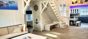 Anchor Point-Beach block- Hot Tub! 4 Bed- Fenced Yard- Badges, Chairs & More Inc