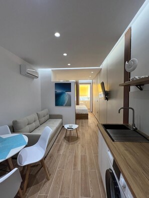 Interior - Studio apartment with view (Sarandë)