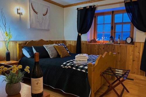 Double Room, River View | Soundproofing, free WiFi