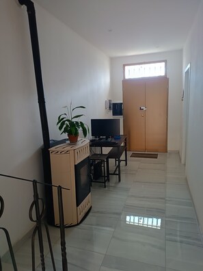 Interior - Stanza che fa parte del beb MTB (Alfonsine)