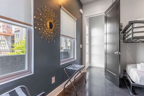 Desk, iron/ironing board, WiFi, bed sheets - City Heights- Rooftop Patio, Skyline Views, Sleeps 10 Near Broadway (Nashville)