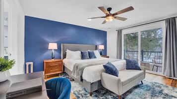 Desk, iron/ironing board, travel cot, WiFi