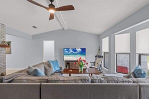 TV - The Dive House | Panama City Beach Coastal Escape (Panama City)