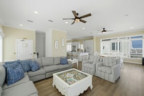 House, Multiple Beds (USA II) | Living area - USA II (Gulf Shores)