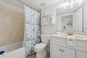 Condo, Multiple Beds (Ocean Breeze West 705) | Bathroom - Ocean Breeze West 705 (Pensacola)