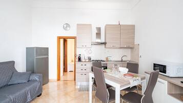 Fridge, microwave, dishwasher