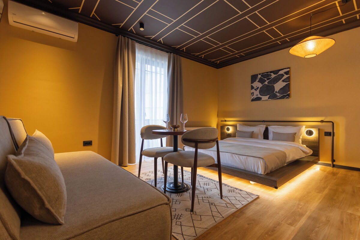 Habitación clásica | Escritorio, espacio para trabajar con un portátil, cortinas opacas
