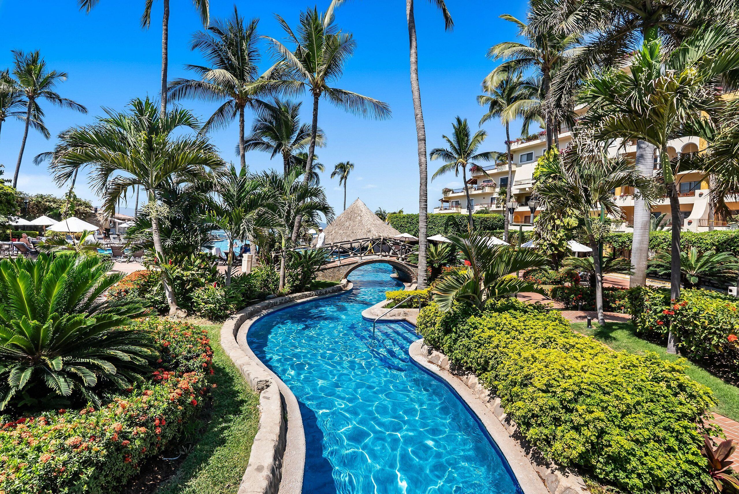 Luxury Apartment | Pool | 2 outdoor pools