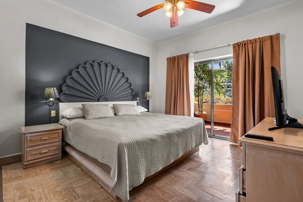 Velas Resort Access Beachfront 3br Condo - Puerto Vallarta
