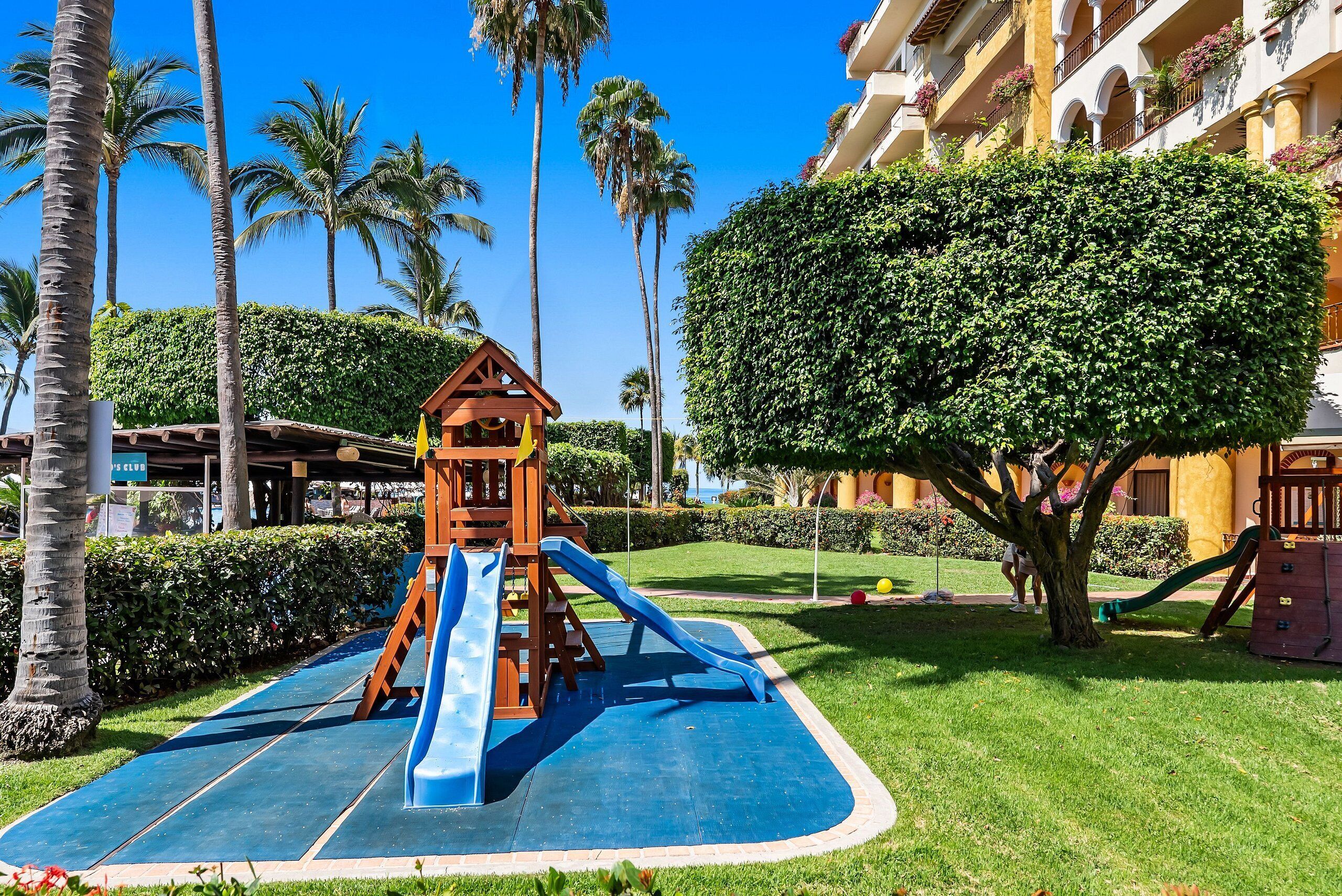 Luxury Apartment | Children’s area