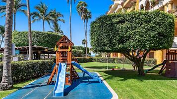 Luxury Apartment | Children’s area