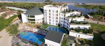 THE GROVE ESSIPONG BEACH RESORT