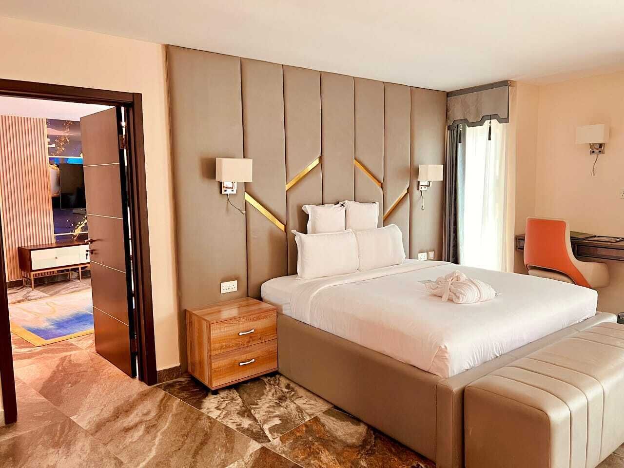 Executive Suite, Balcony, Sea View | In-room safe, desk, laptop workspace, blackout drapes