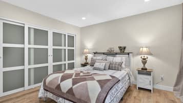 2 chambres, fer et planche Ă repasser, Wi-Fi gratuit, draps fournis