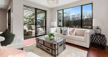 Pinehill Extra-Large 8 Bedrooms House