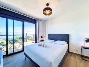 Iron/ironing board, WiFi, bed sheets - La Villa One - Piscine - Vue mer (Saint-Paul)