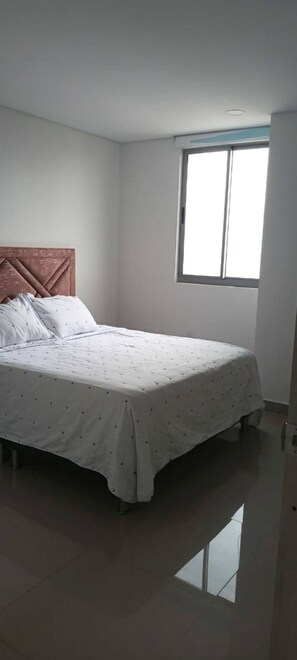 Iron/ironing board, WiFi, bed sheets - Vacation apartment in Crespo (Cartagena de Indias)