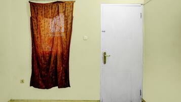 Standard Double Room | Bed sheets