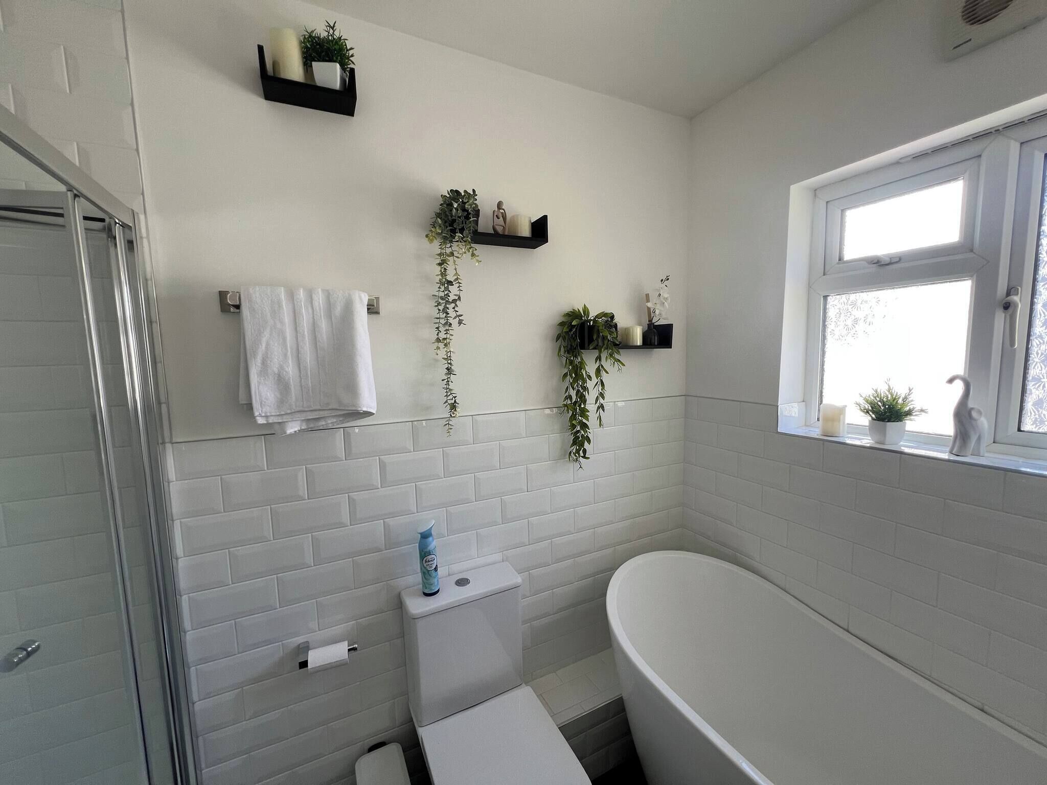 Apartment, 2 Bedrooms, Smoking | Bathroom