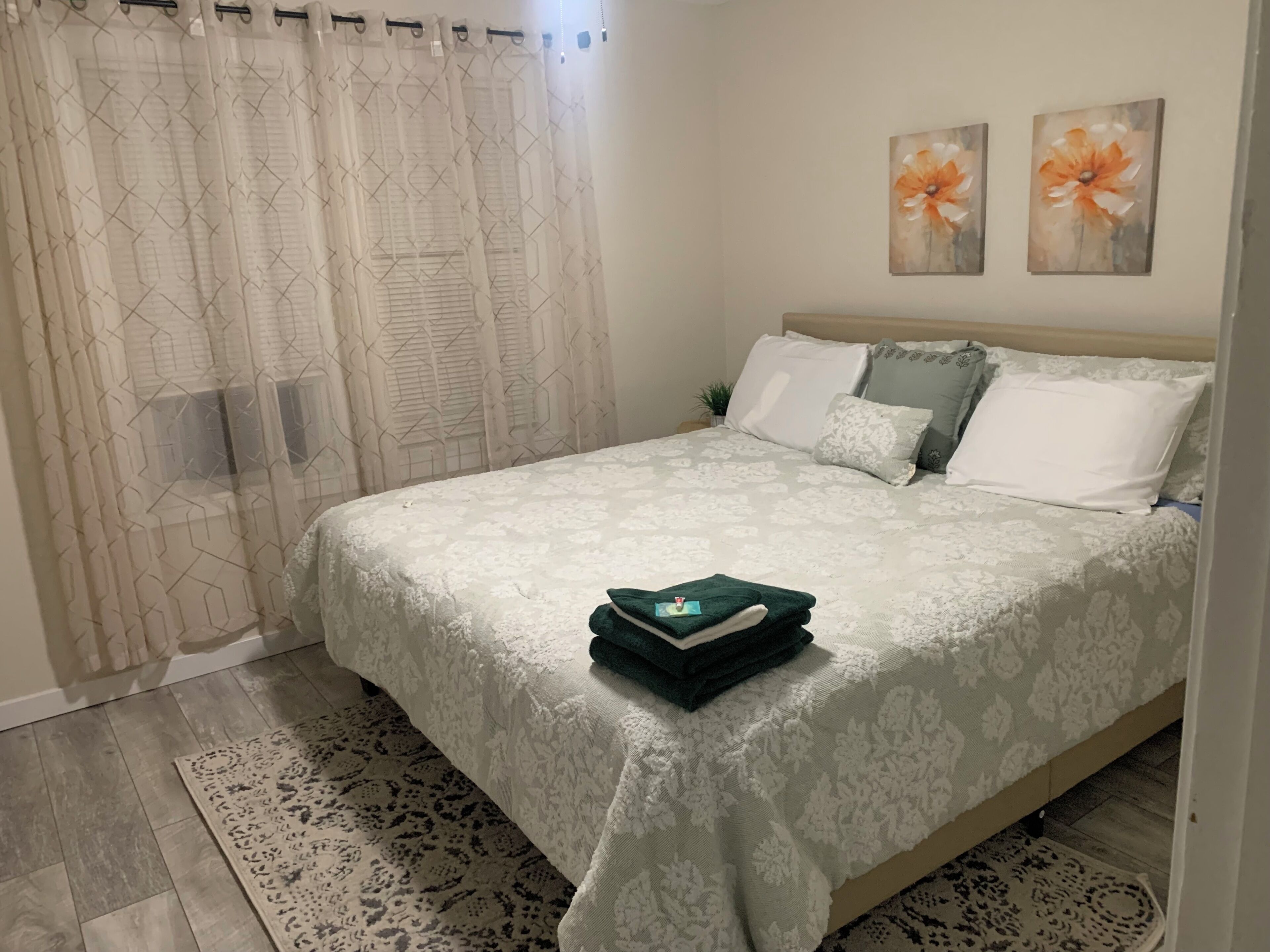 6 chambres, bureau, fer et planche à repasser, Wi-Fi gratuit