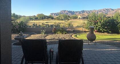 Spectacular views: 3-bedroom house. Gold Canyon 55+. Golf close. Pool access