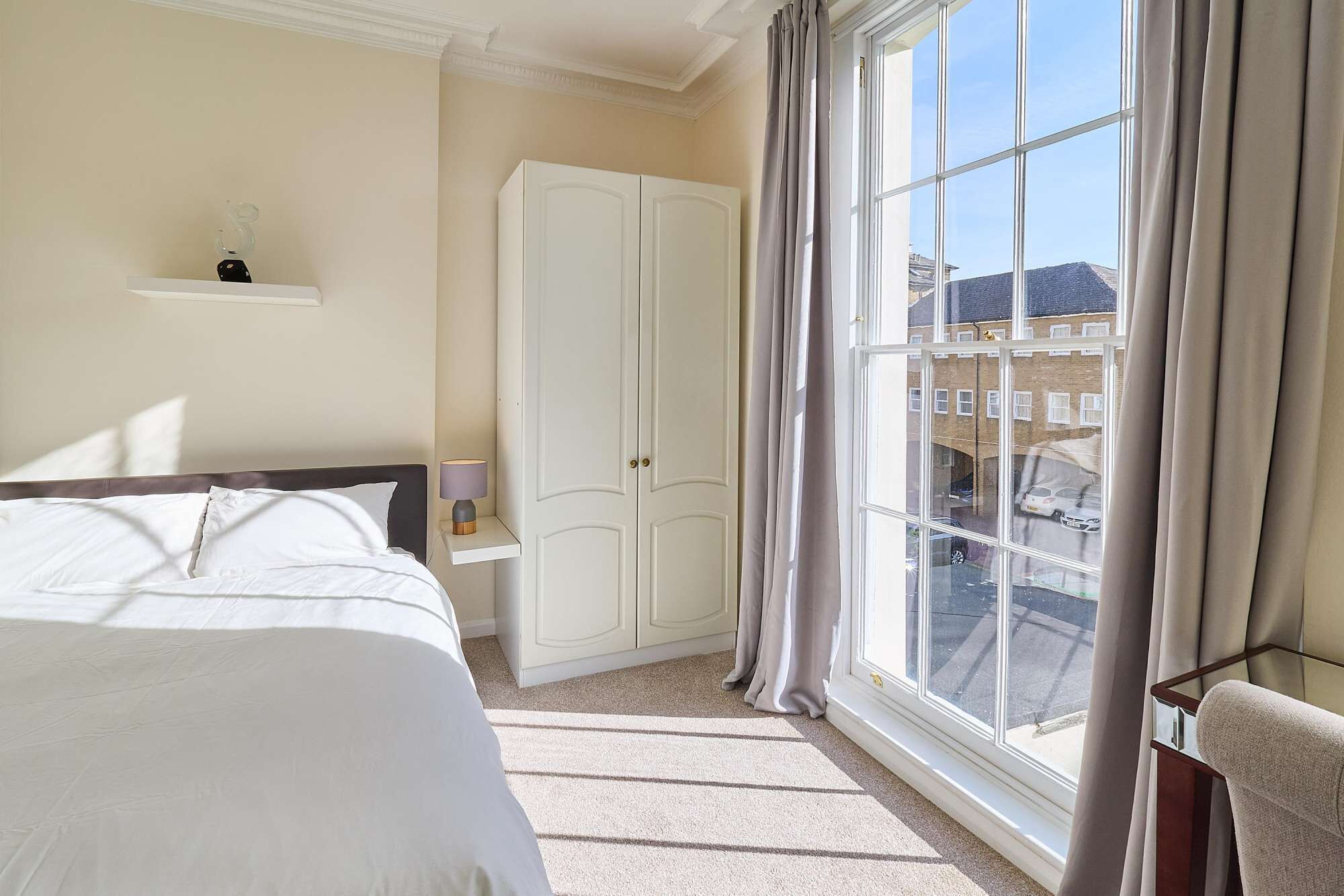 1 bedroom, desk, iron/ironing board, WiFi