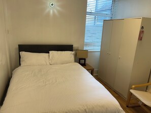 5 sovrum, strykjärn/strykbräda, gratis wi-fi och sängkläder