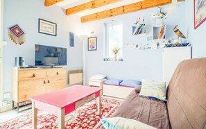 TV, books - Maison de pêcheur authentique 100m des plages (Île-Tudy)
