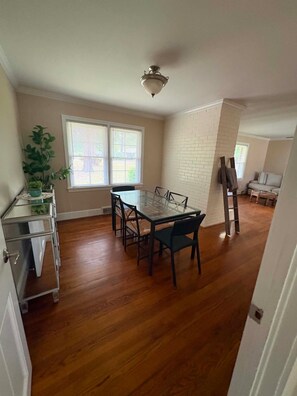 Dining - Lux- Minimum 2 -Lexington With-Riverwalk & CAE (West Columbia)