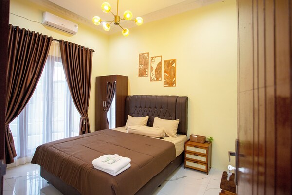 By The Padi - Homestay - Padang