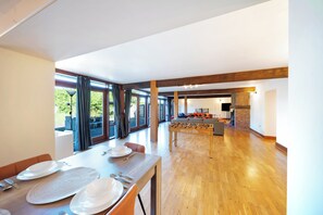 Dining - Converted Barn - Super King beds, Parking, WiFi (Hockwold cum Wilton)