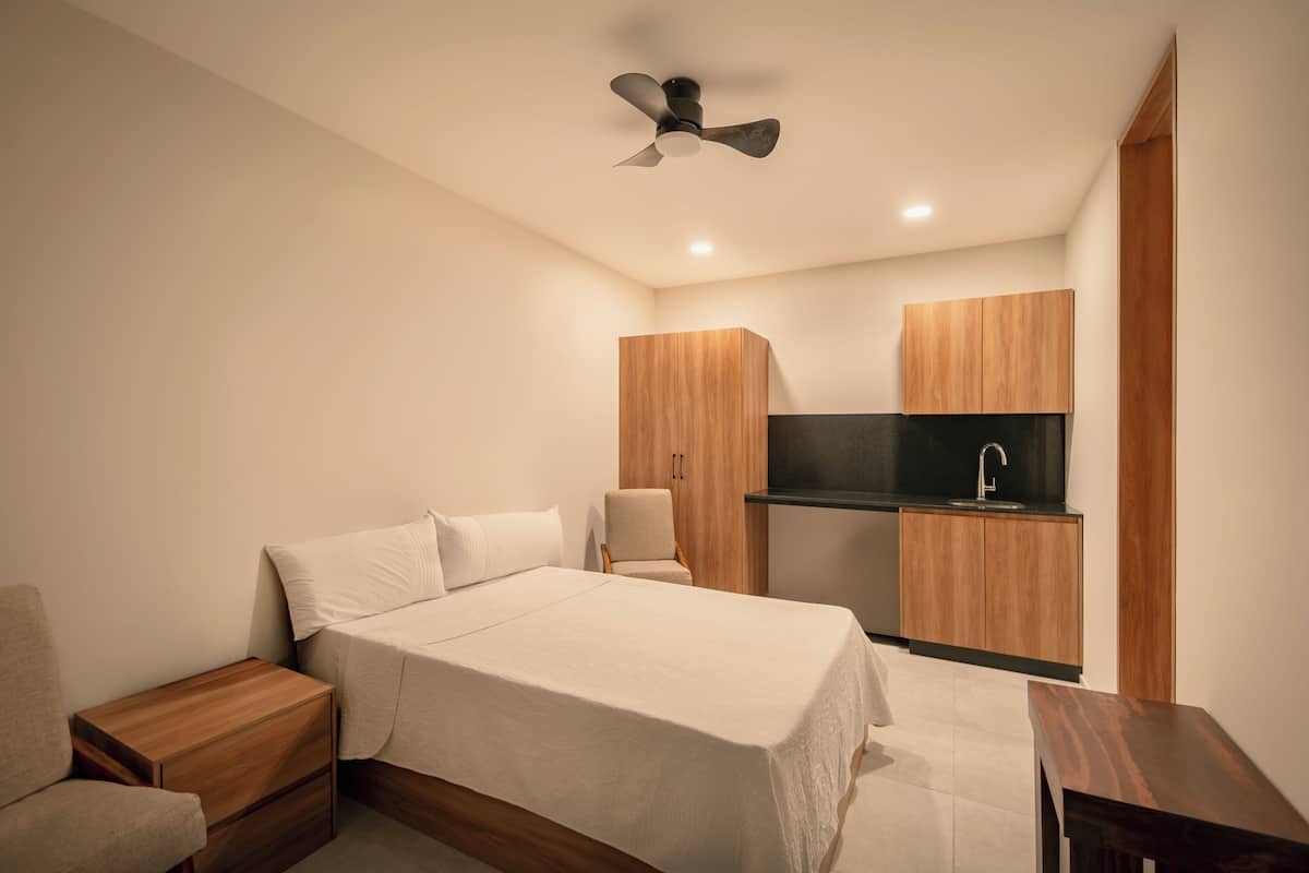 Classic Studio | Laptop workspace, free WiFi