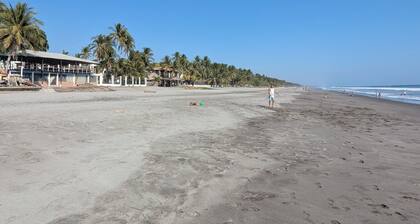 Brisa del Mar: 3BR Home w/ Private Pool - Walk to Beach & AC