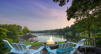 Paradise at Sunset Cove - Lakefront Getaway With Private Dock, Office, Firepit, Deck, & Pool Table