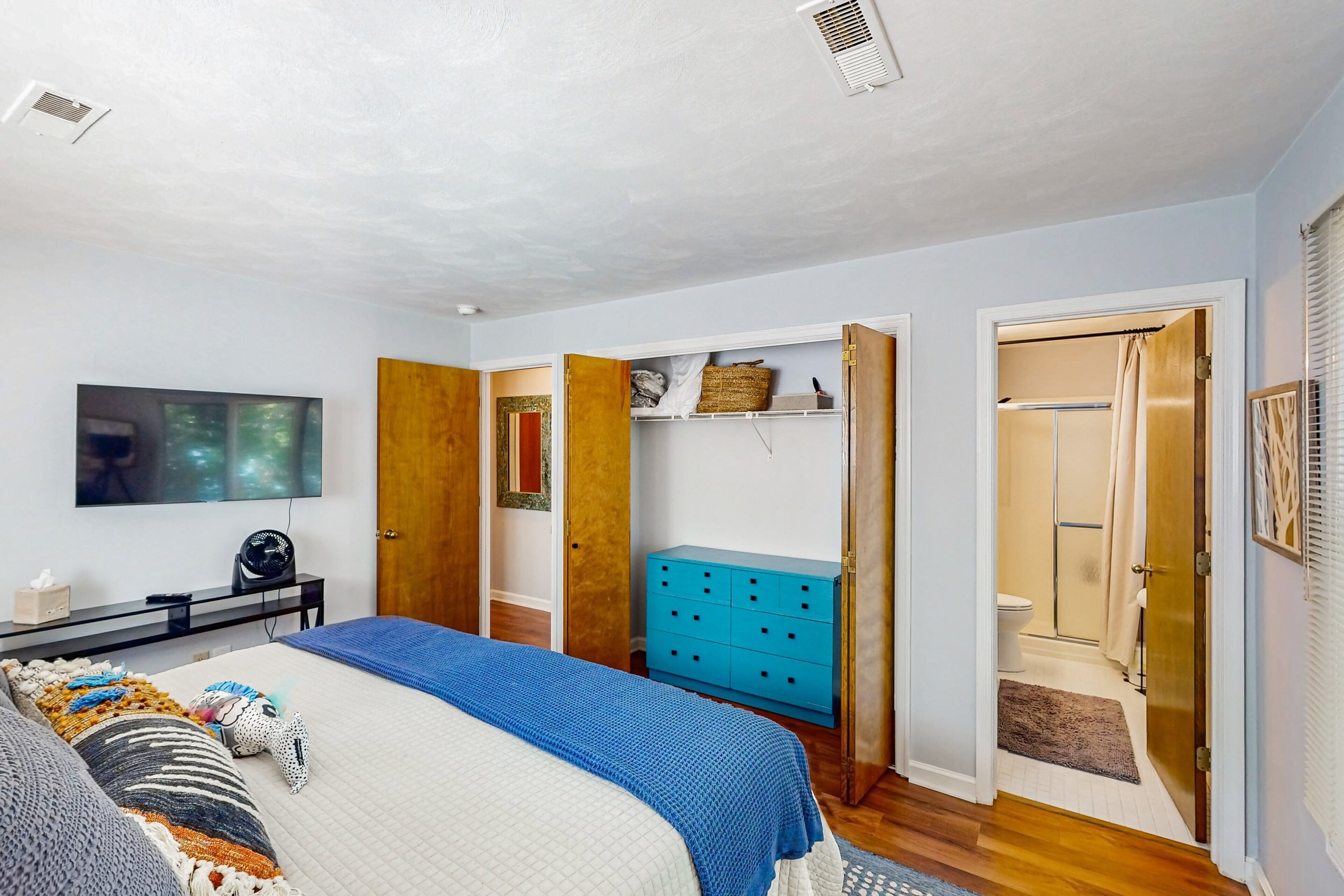2 bedrooms