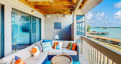 Another Tequila Sunrise - Lakefront Condo W/breathtaking Views & Wheelchair Accessibility