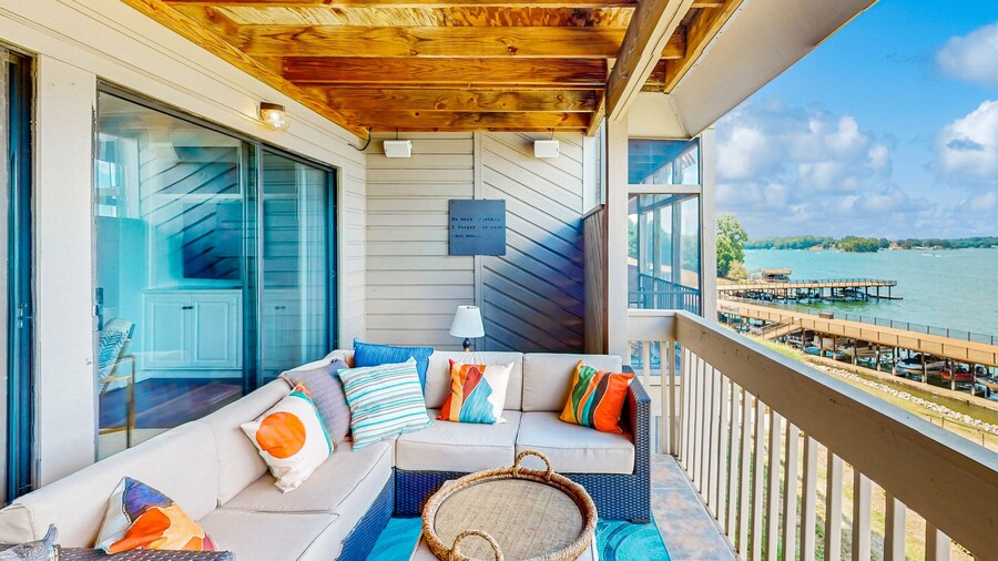 Another Tequila Sunrise - Lakefront Condo W/breathtaking Views & Wheelchair Accessibility