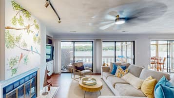 Condo, Multiple Beds, Patio (Another Tequila Sunrise) | Living area