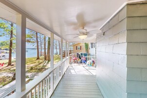 Cottage, Multiple Beds, Patio (Jewelbox Cottage) | Property grounds