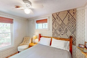 Cottage, Multiple Beds, Patio (Jewelbox Cottage) | 3 bedrooms