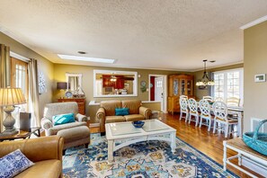 House, Multiple Beds, Patio (Smith Mountain Bliss) | Living area - Smith Mountain Bliss - Spacious Waterfront House W/patio, Deck, Fire pit & Grill (Moneta)