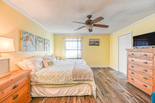 SML Ski School - Pet Friendly Lake Lodge With Waterfront Deck, Firepit, & Game Room