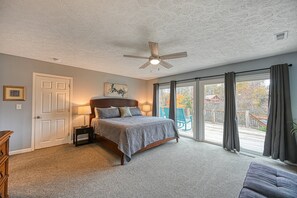 4 bedrooms - Yellow Fellow - Lake House With hot Tub, Waterfront Deck, Swimming Cove & Firepit (Moneta)
