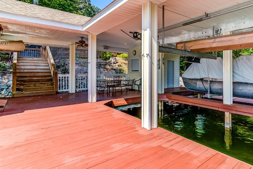 Edelweiss - Lakefront Home With View, Private Dock, Pool Table, 3 Primary Suites
